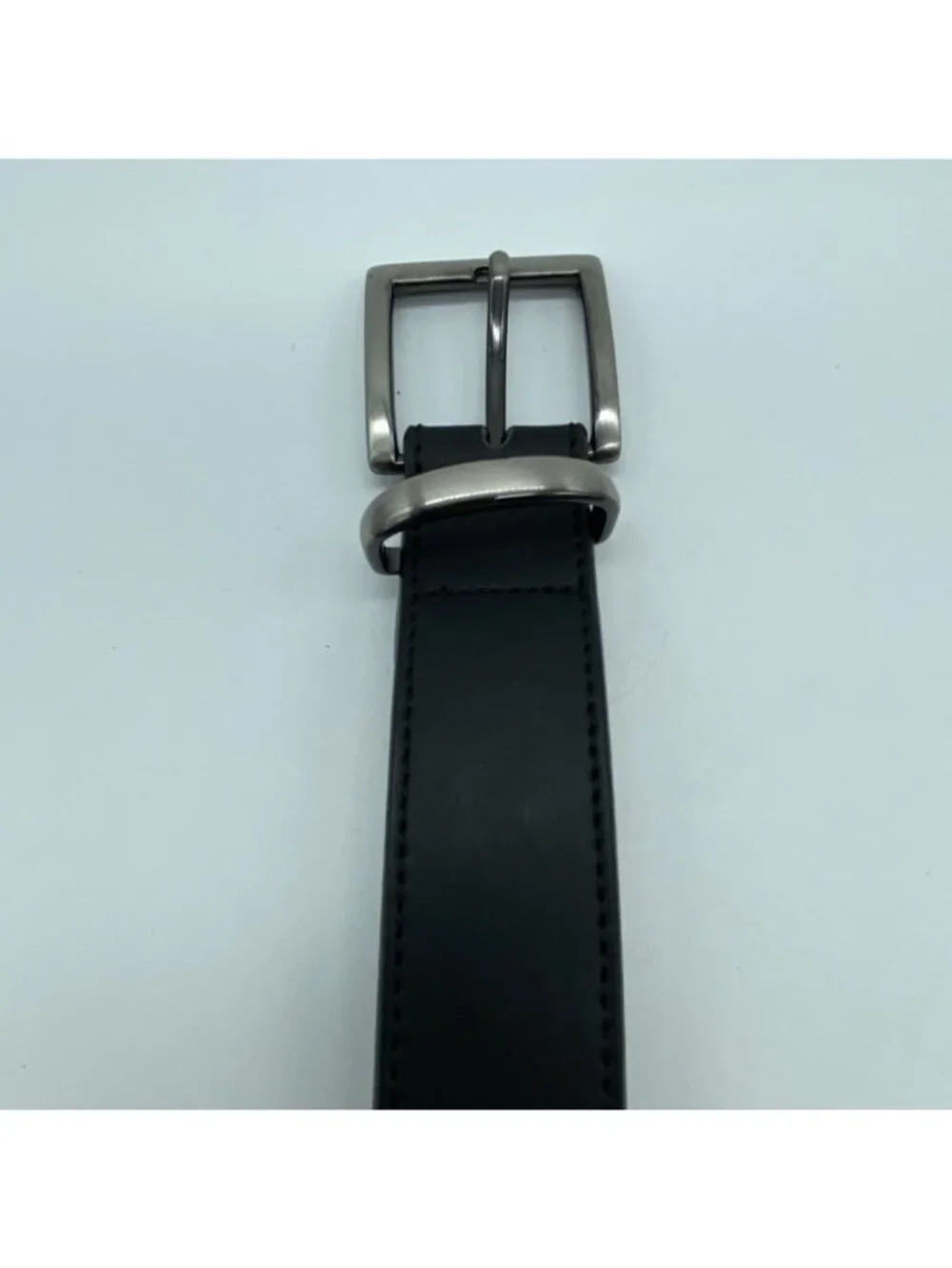 Unbranded Black Genuine Leather Belt Size 42 Casual Dress 1.25